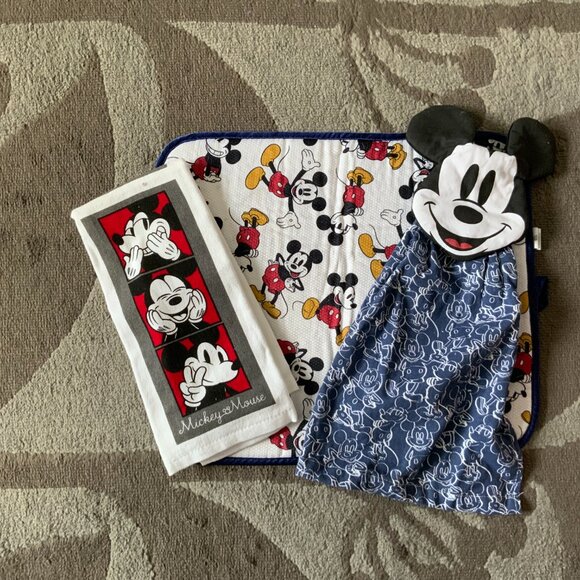 MICKEY MOUSE DISH DRYING MAT + 2 HAND TOWELS - Picture 1 of 10